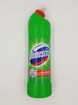 SAN. Sredstvo za čišćenje univerzalno 750ml Domestos Mountain spring zeleni