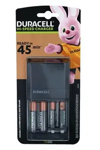 Punjač baterija DURACELL brzi 45 min CEF 27 +2 kom AA 1300mAh +2 kom AAA 750mAh Punjač baterija DURACELL brzi 45 min CEF 27 +2 kom AA 1300mAh +2 kom AAA 750mAh